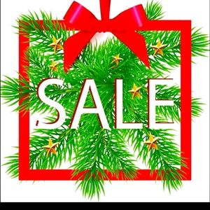 Christmas clearance. EVERYTHING must go! Accepting offers!! 🎄🎄🎄